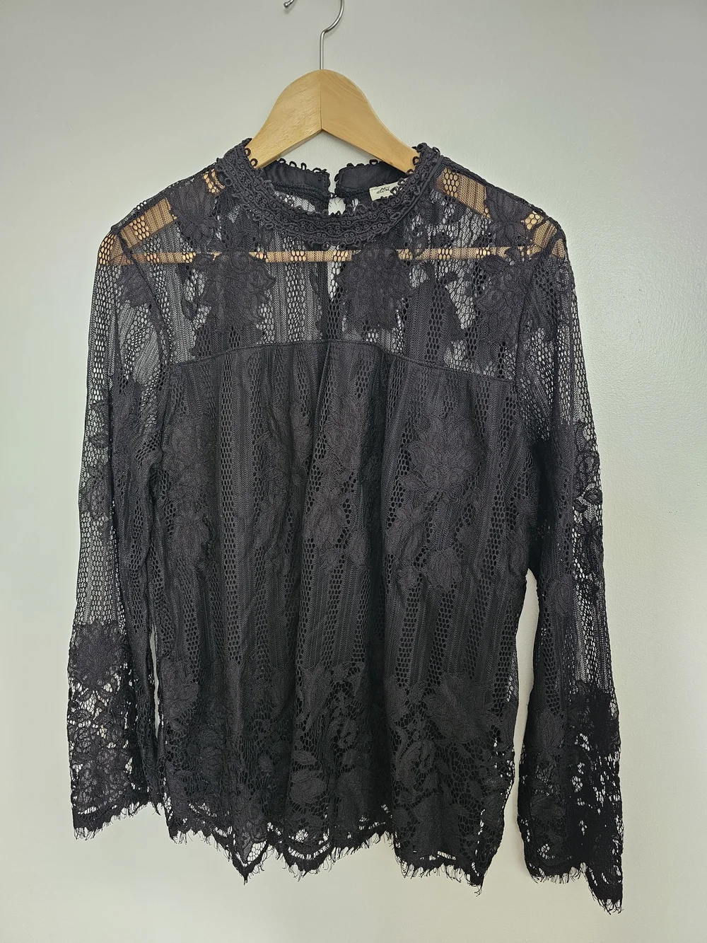 Ultra Pink Sheer Lace Boho Blouse Scalloped Edge Black Size L Mock Neck Romantic - Picture 2 of 10